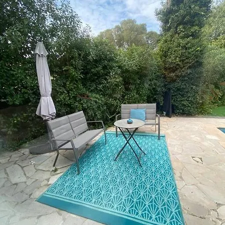 Superb Villa, Heated Swimming Pool, Location, Secluded Gardens *