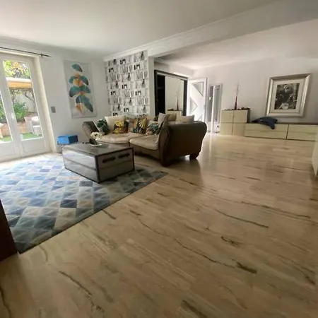 Superb Villa, Heated Swimming Pool, Location, Secluded Gardens Вилла *