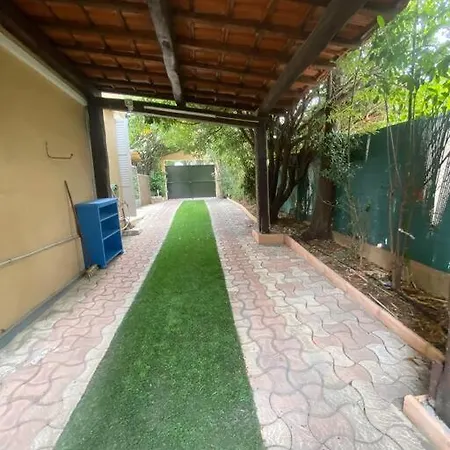 Superb Villa, Heated Swimming Pool, Location, Secluded Gardens * Cannes