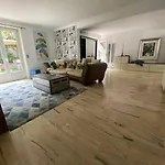 Superb Villa, Heated Swimming Pool, Location, Secluded Gardens Βίλα *