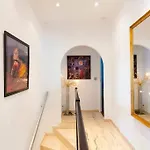 Superb Villa, Heated Swimming Pool, Location, Secluded Gardens
